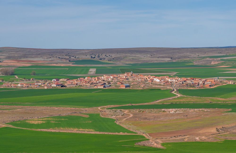 Ayuntamiento de Argente - foto del entorno del pueblo