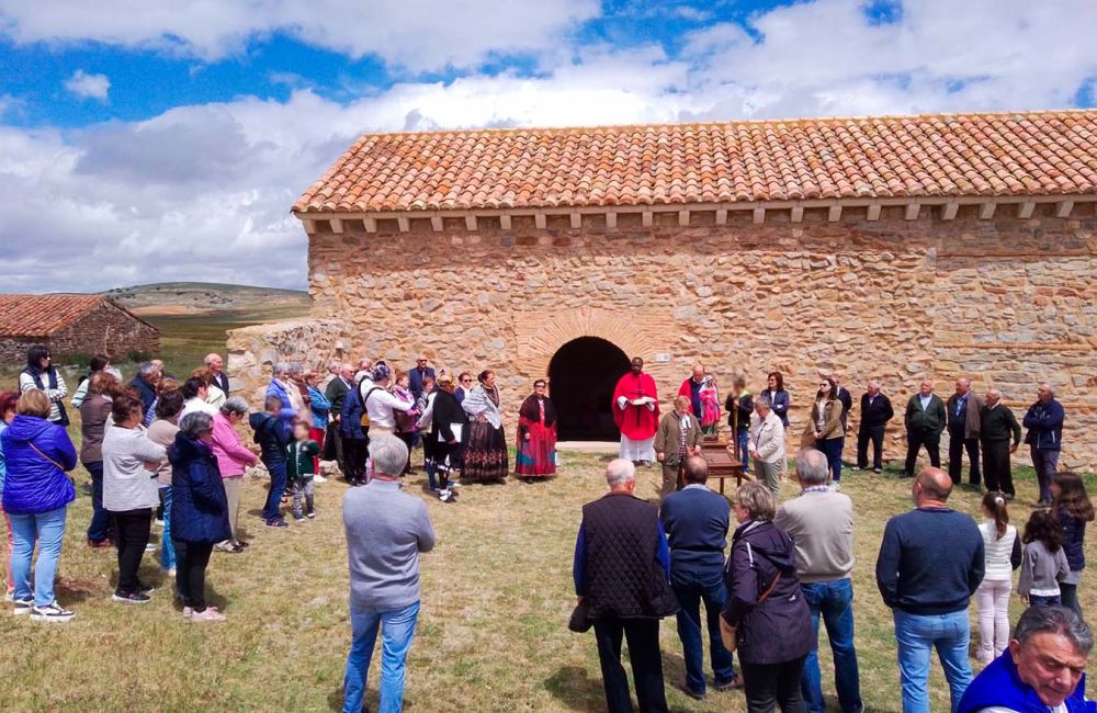 Ayuntamiento de Argente - foto de fiestas en el pueblo